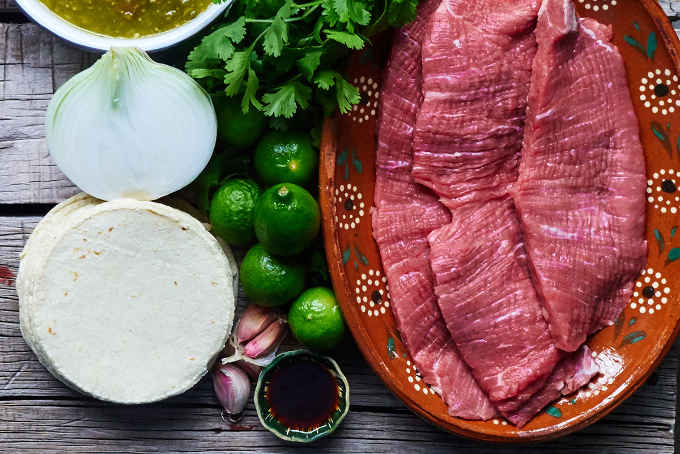 Ingredientes para Hacer Tacos de Carne Deshebrada