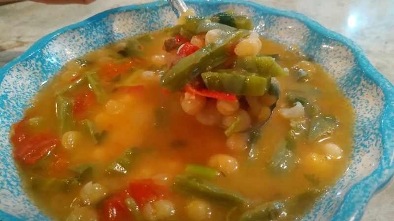 Receta de alberjones con nopales mexicanos