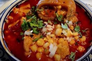 ¿Cómo hacer receta de menudo rojo?