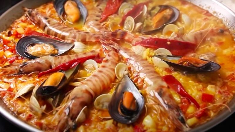 Paella de Mariscos para 10 personas